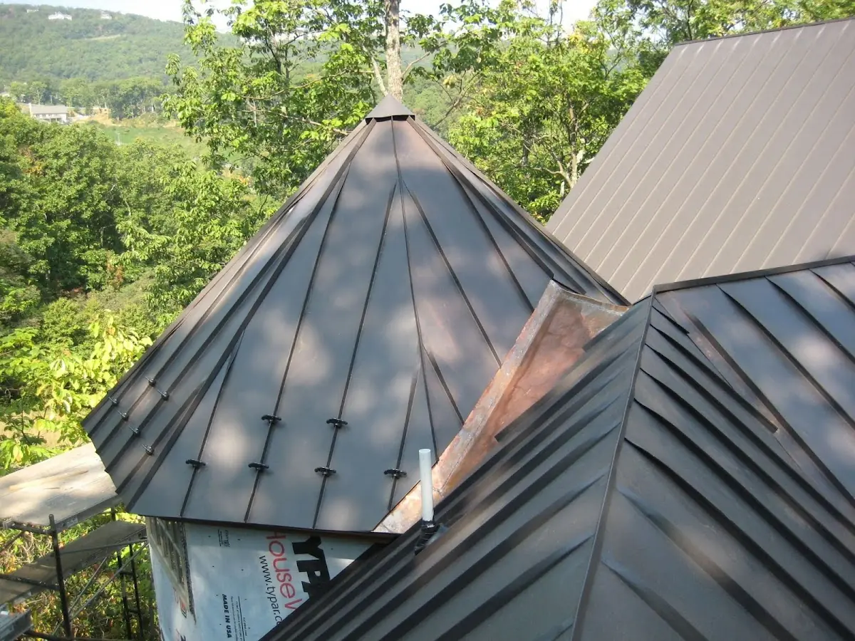 Professional Roof Tarp Installation by Craftsman Roofing in Jasmine Estates